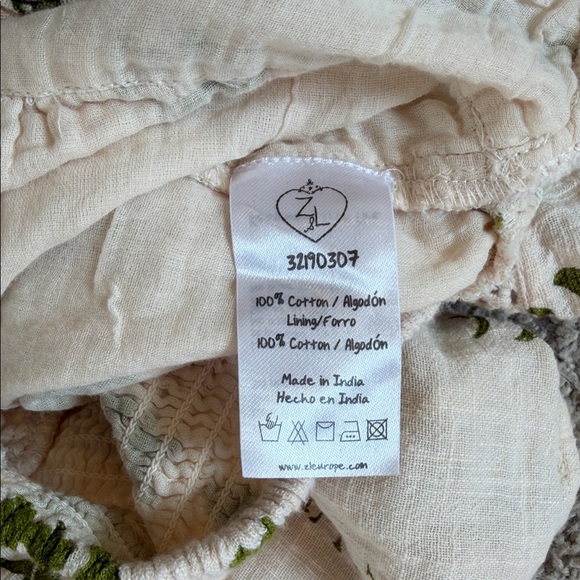 Women's set Cream and Green Patterned Wide-Leg Pants - Picture 15 of 15